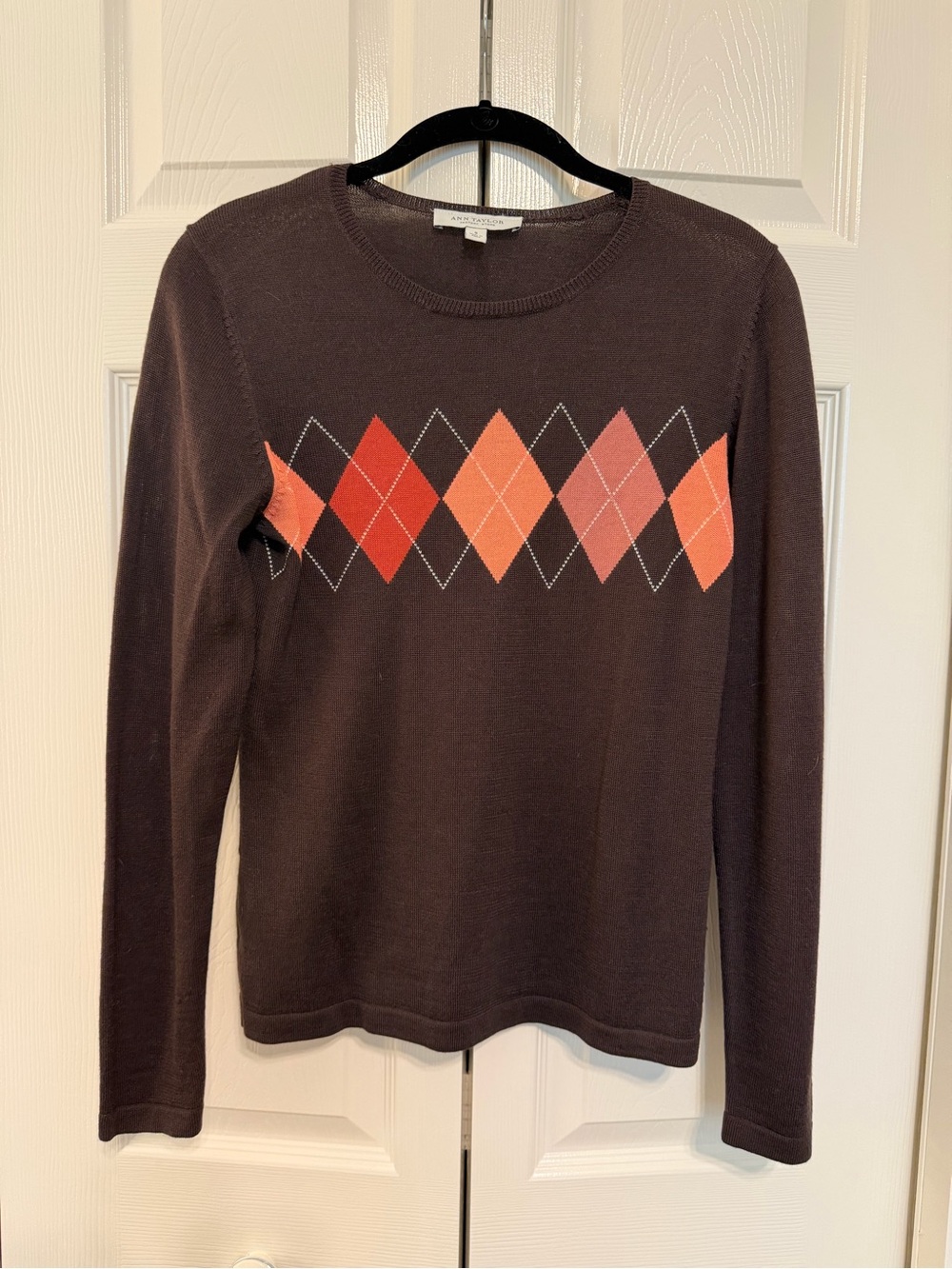 Ann Taylor Brown Crewneck Sweater with Coral and Orange Argyle Size Small